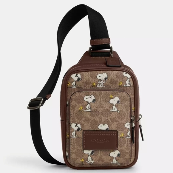 Coach X Peanuts Racer Sling Pack In Signature Canvas With Snoopy Print - Picture 1 of 6